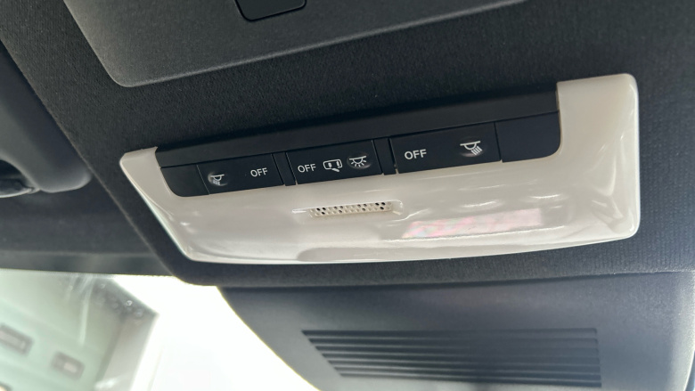 Nissan Juke 1.0 DiG-T 114 N-Connecta 5dr Petrol Hatchback